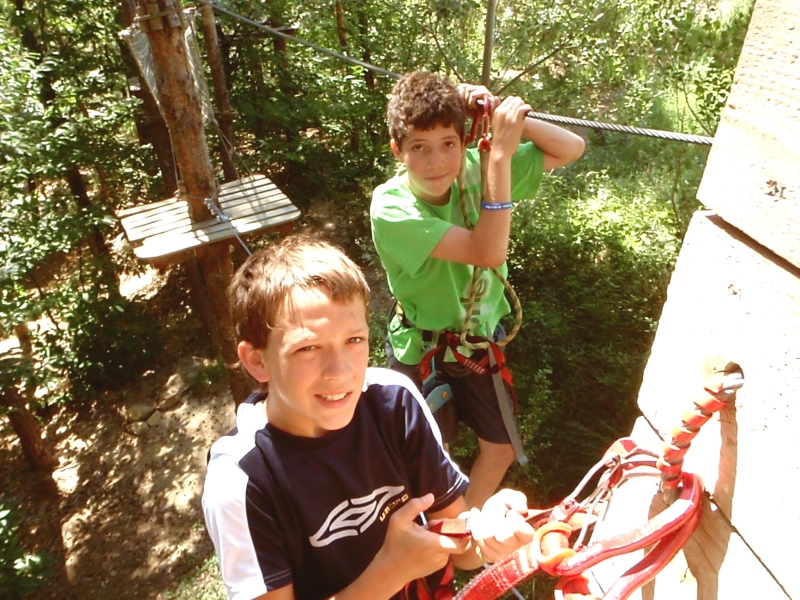 Village Camps International Summer Camp Ard&egrave;che, France 2019-07-26 https://www.villagecamps.com/journals_admin/images/21-23-Daysion and Mauricio.jpg